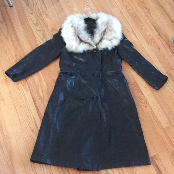 Vintage Jackets & Blazers - Vintage Black Leather With Fur Collar Coat